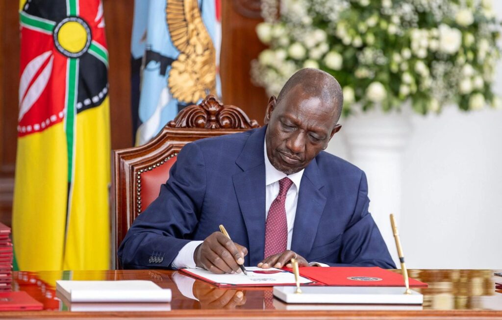 Ruto Signs CBK Amendment Act 2026 Allowing Emergency Liquidity Support for Banks in Crisis
